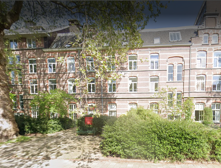 Bloedafname en inleverlocatie Eerste Helmersstraat 106N, Buurtsalon Jeltje